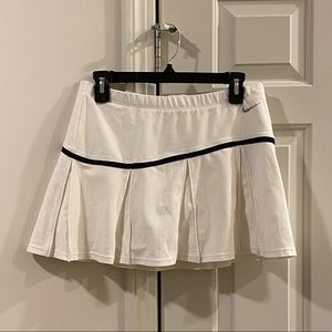 Nike Tennis Skort - Size M